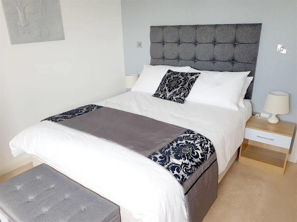 The Horizon Apartment Leicester Bagian luar foto