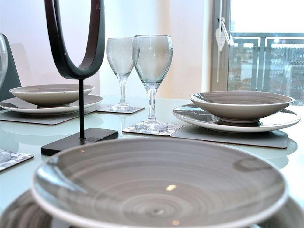 The Horizon Apartment Leicester Bagian luar foto