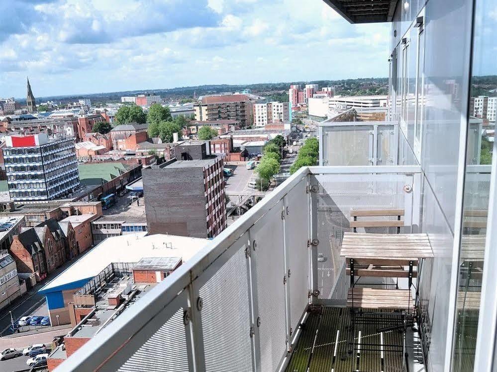 The Horizon Apartment Leicester Bagian luar foto