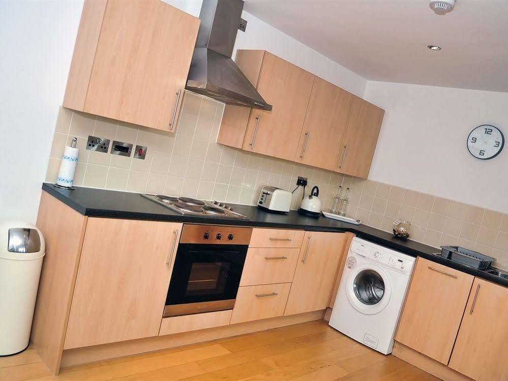 The Horizon Apartment Leicester Bagian luar foto
